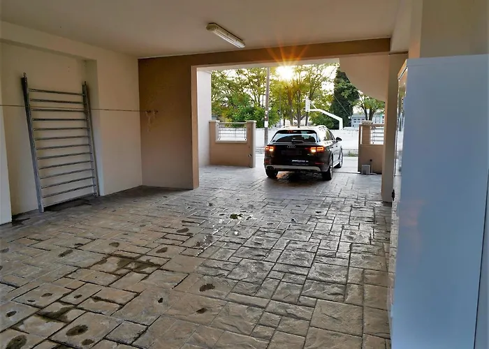 Estilo Luxury Apartment