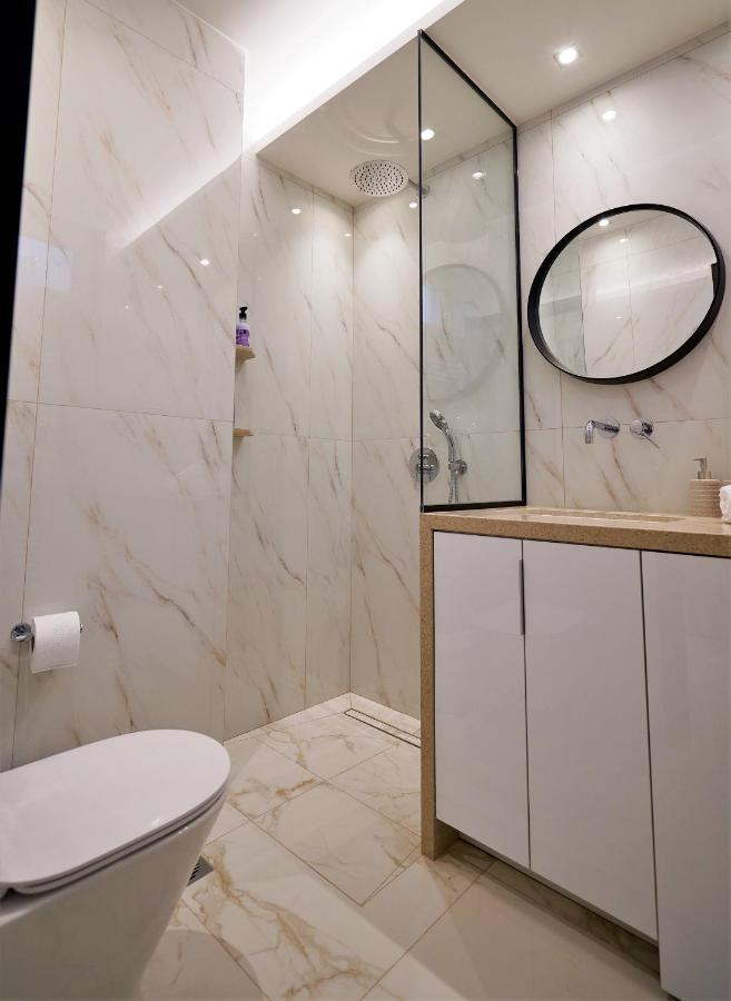 Estilo Luxury Apartment